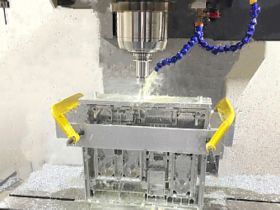 精密CNC數(shù)控加工，五軸機(jī)高精度加工