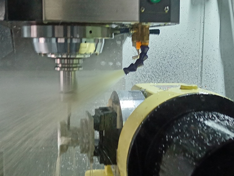 小批量零加工如何突出五軸CNC加工的優(yōu)勢(shì)？