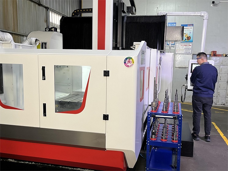 龍門CNC加工中心(1)21 龍門CNC加工中心(1)21