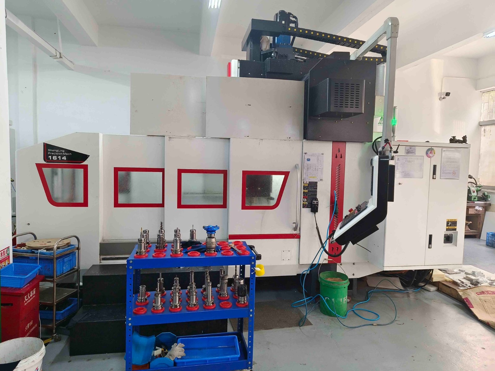 10號(hào)龍門加工中心機(jī)床4 10號(hào)龍門加工中心機(jī)床4