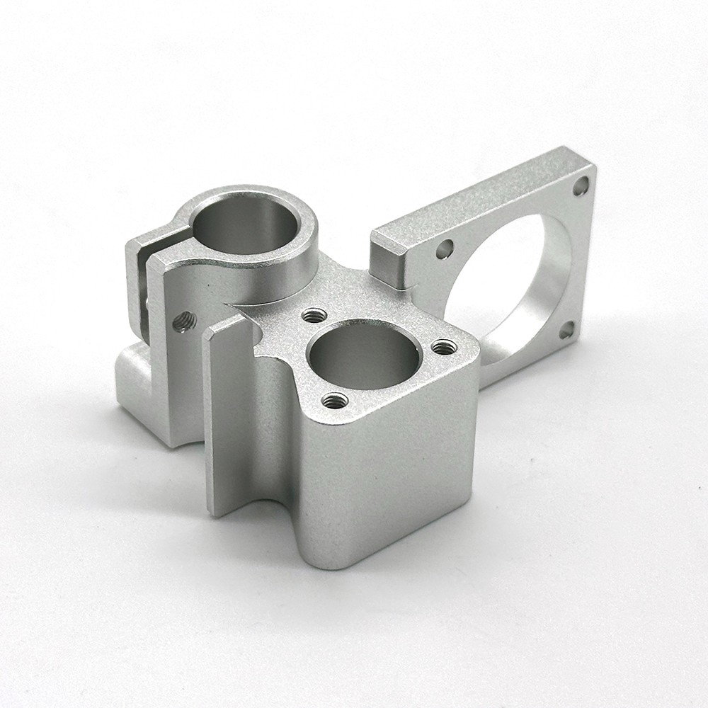 精密零件加工廠家的共同特點